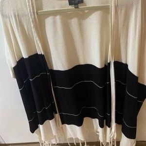 The Limited sweater size xs/s